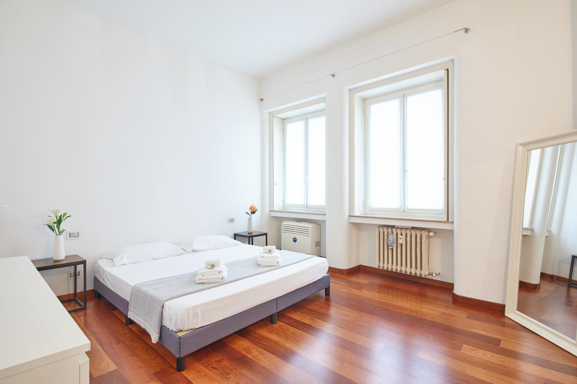 Appartement Porta Nuova Lusso 8 Minuti Dal Duomo à Milan Extérieur photo