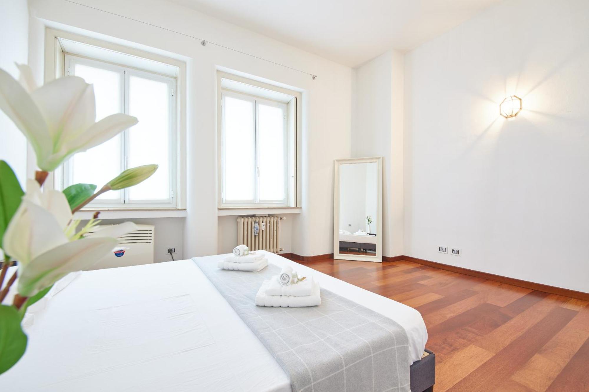 Appartement Porta Nuova Lusso 8 Minuti Dal Duomo à Milan Extérieur photo